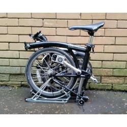 Brompton M6R folding bike with spare new L type mudguard and stays