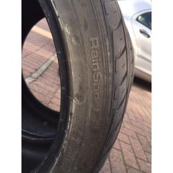 4 tyres- 275/35/19 Michelin Pilot SUPER SPORT and 245/40/19 Rainsport 2 Tyres